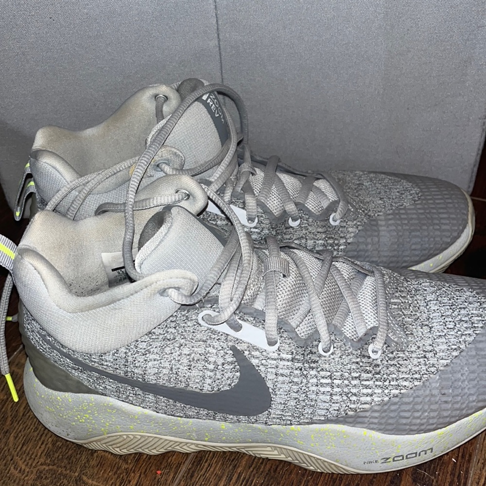 Nike Mens Zoom Rev Basketball Shoes Gray